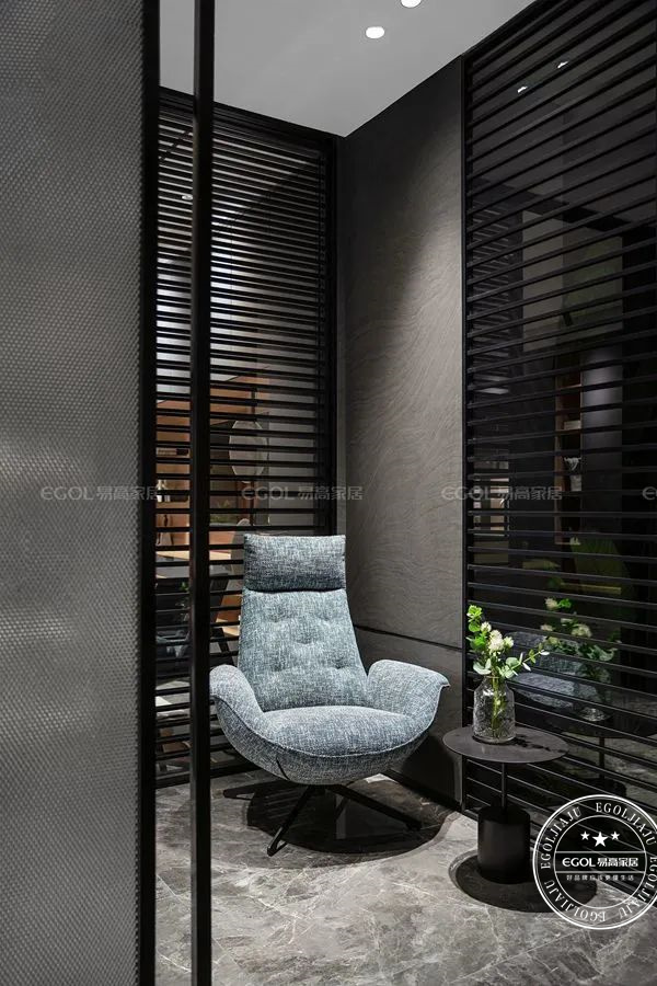 現(xiàn)代極簡風(fēng)家居