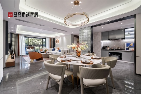 在定制家具的過程中，應(yīng)該注重哪些方面？